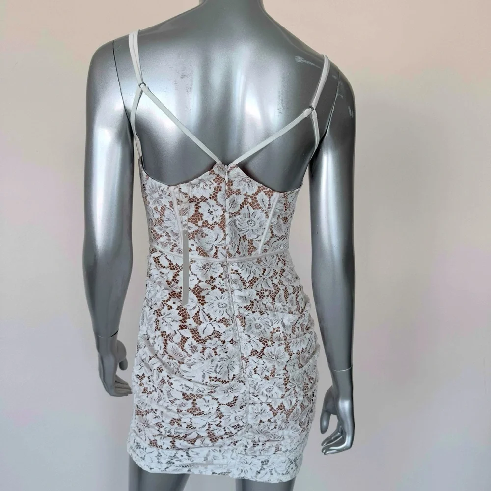 NWT!!! For love and lemons women dress size M Retail 265$